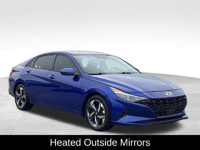 Used 2023 Hyundai Elantra SEL w/ Convenience Package FWD image 9