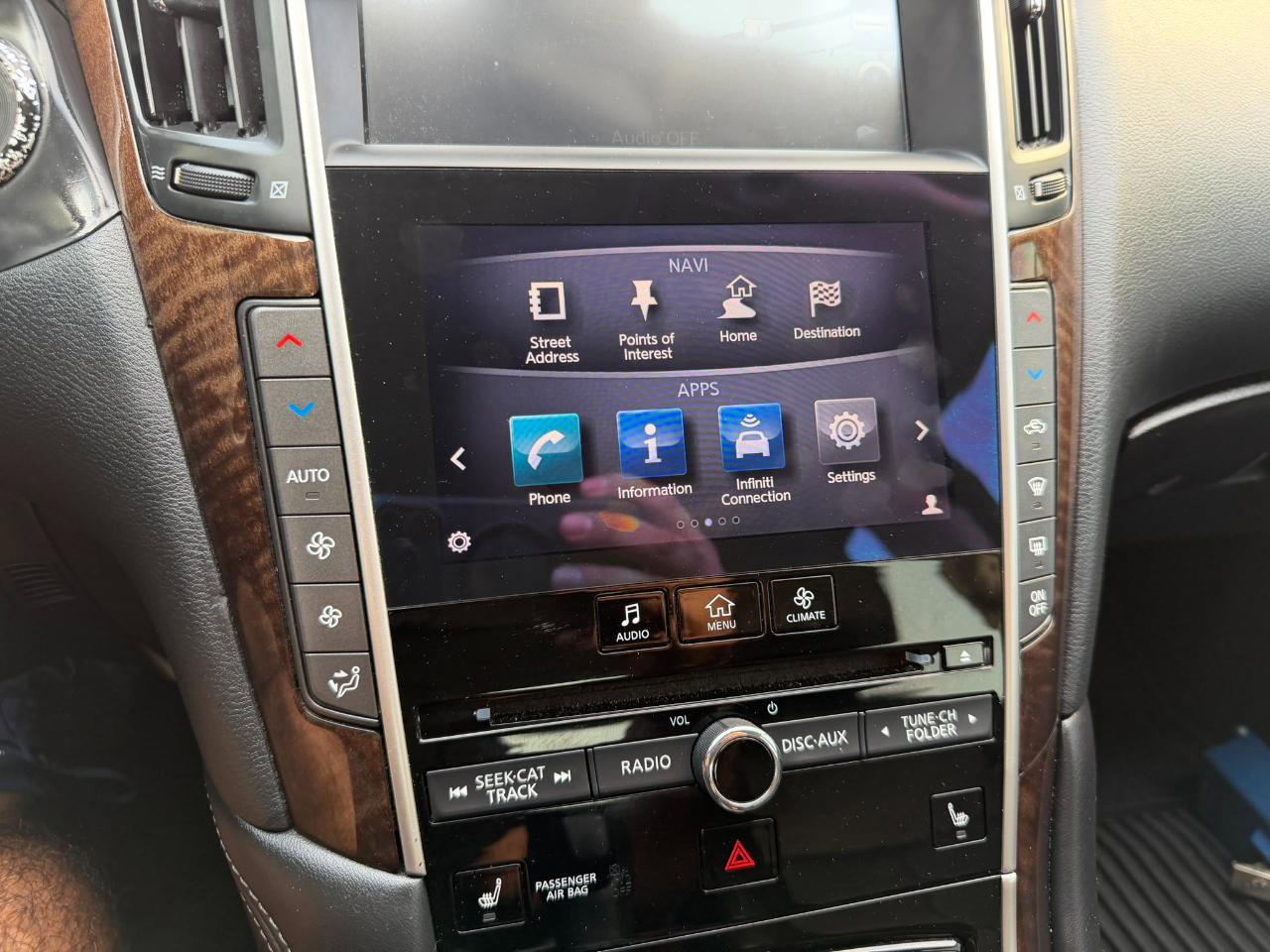 Used 2014 INFINITI Q50 Premium w/ Technology Package RWD image 35