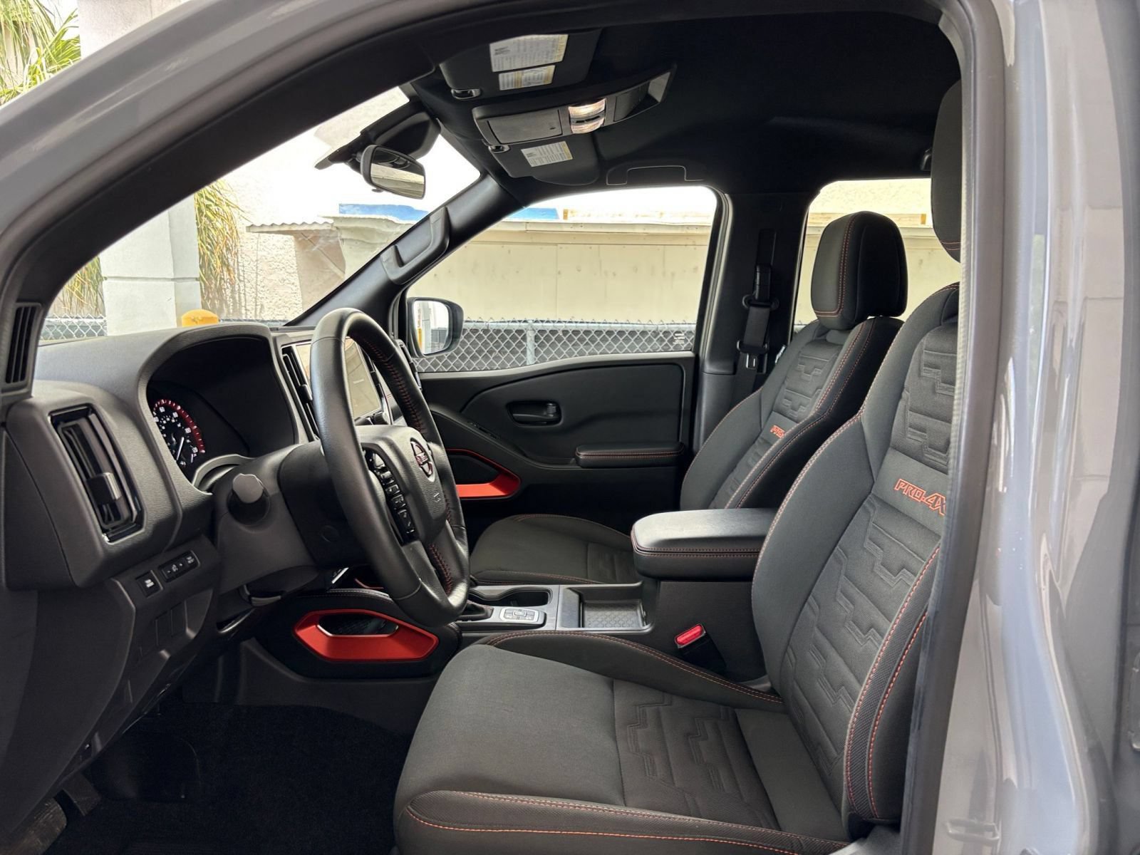 Used 2026 Nissan Frontier PRO-4X AWD/4WD image 27