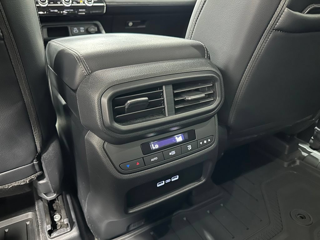 Used 2023 Honda Pilot EX-L image 45