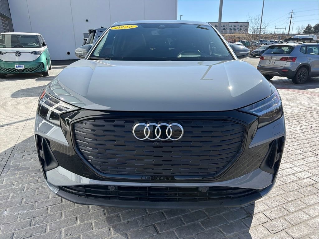 Used 2024 Audi Q4 e-tron Prestige image 8
