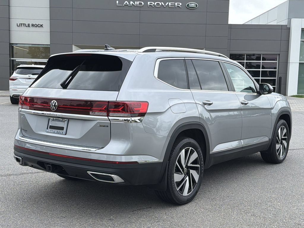 Used 2024 Volkswagen Atlas SEL AWD/4WD image 5
