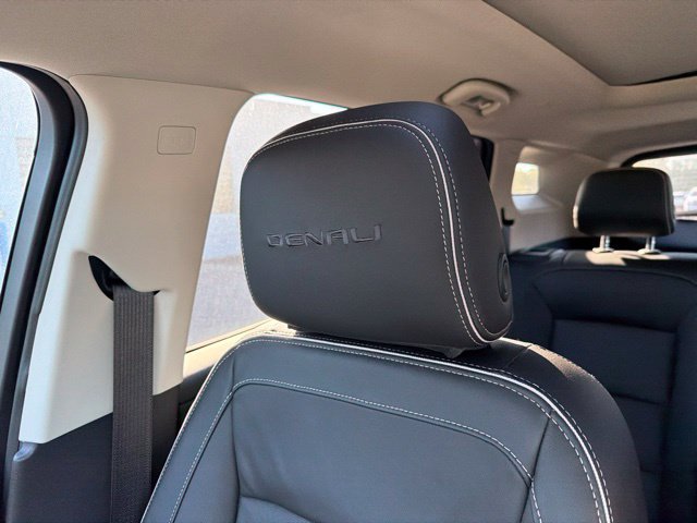 Used 2018 GMC Terrain Denali w/ Comfort Package AWD/4WD image 59