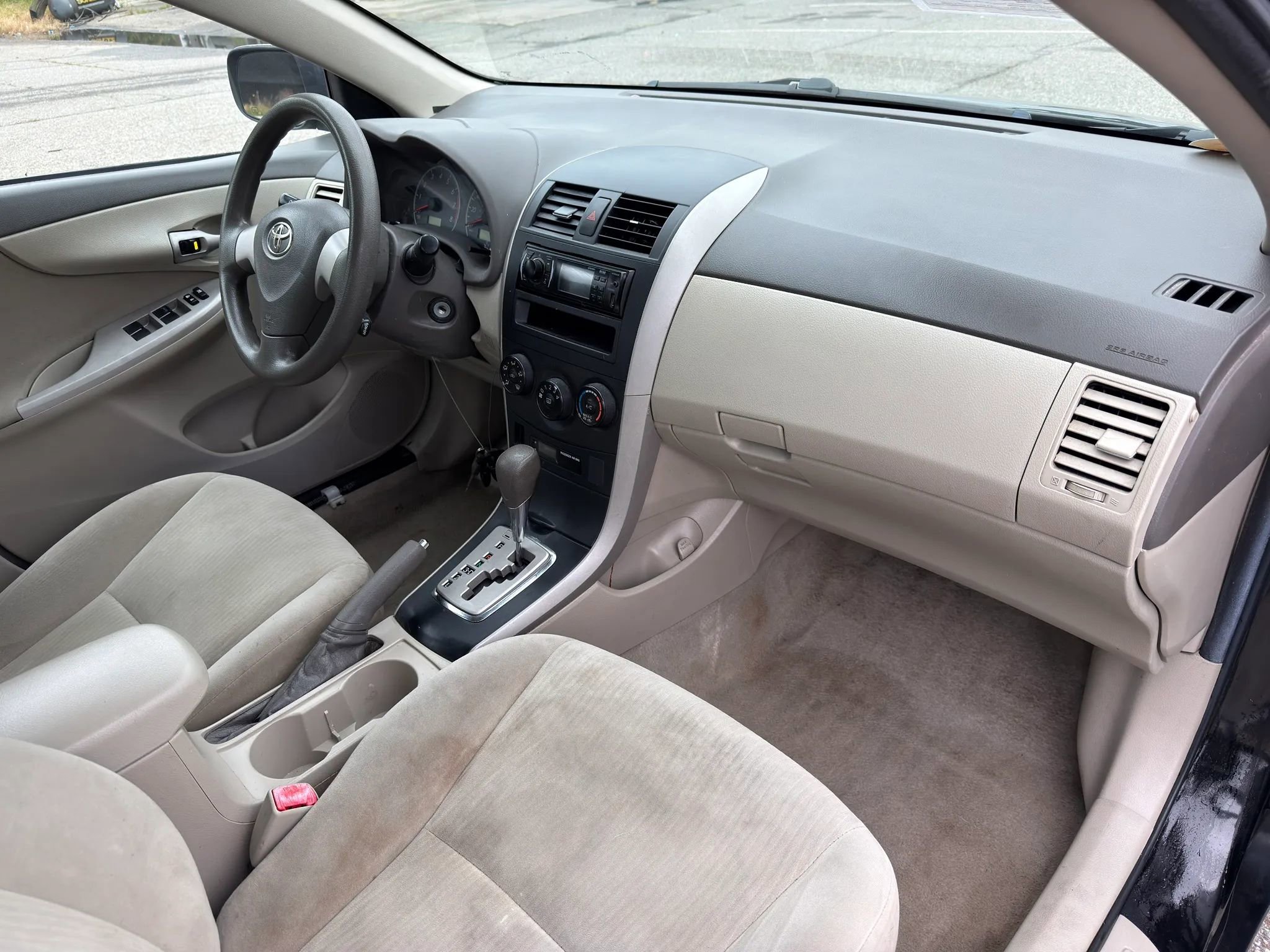 Used 2010 Toyota Corolla LE FWD image 19