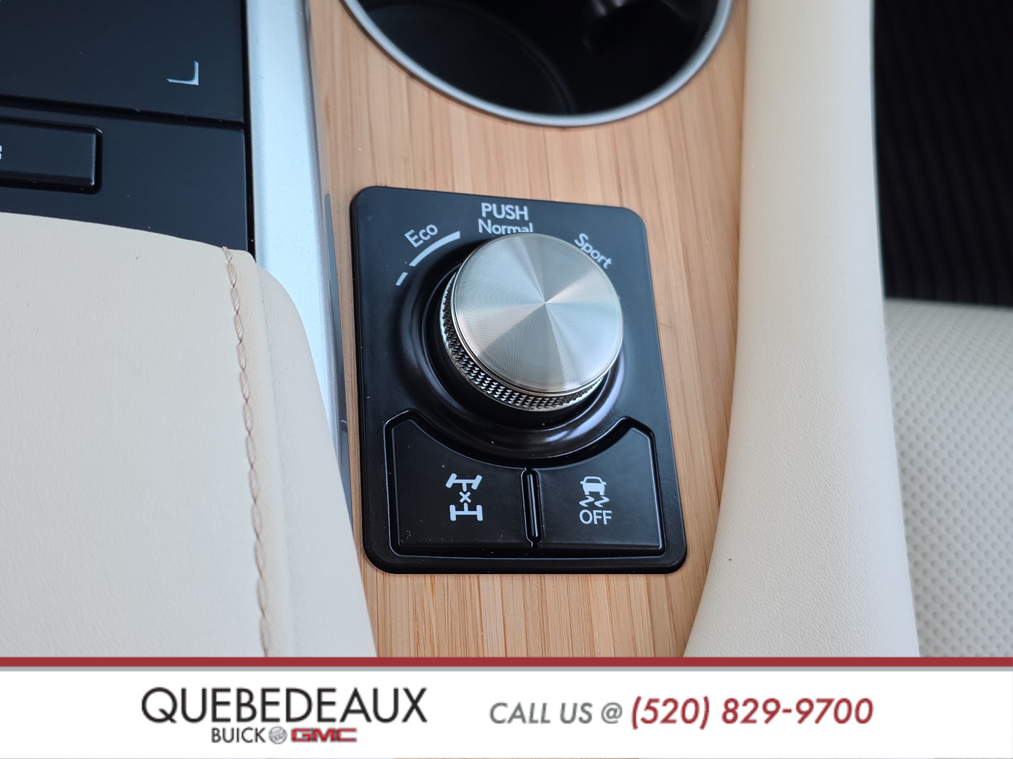 Used 2020 Lexus RX 350L Premium w/ Premium Package AWD/4WD image 24
