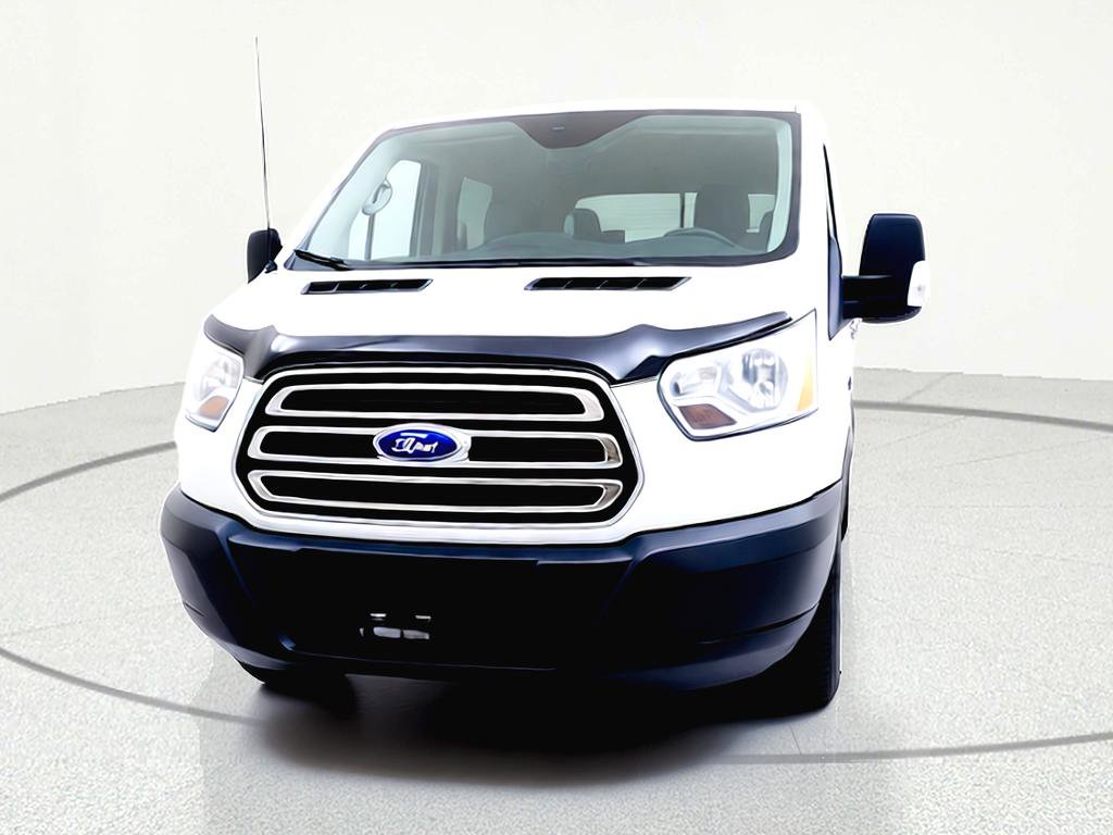 Used 2019 Ford Transit 150 XLT image 3