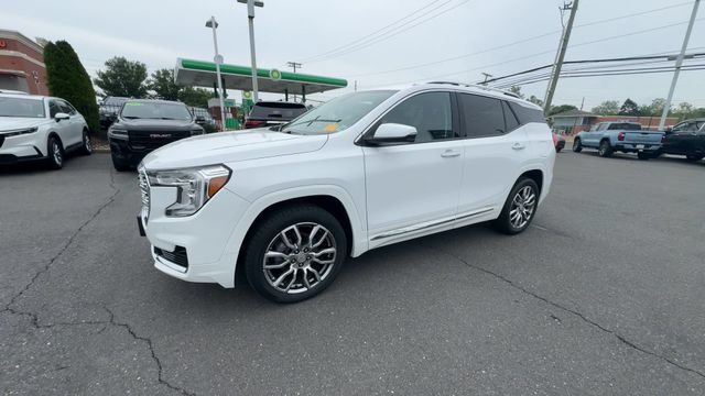 Used 2023 GMC Terrain Denali AWD/4WD image 4