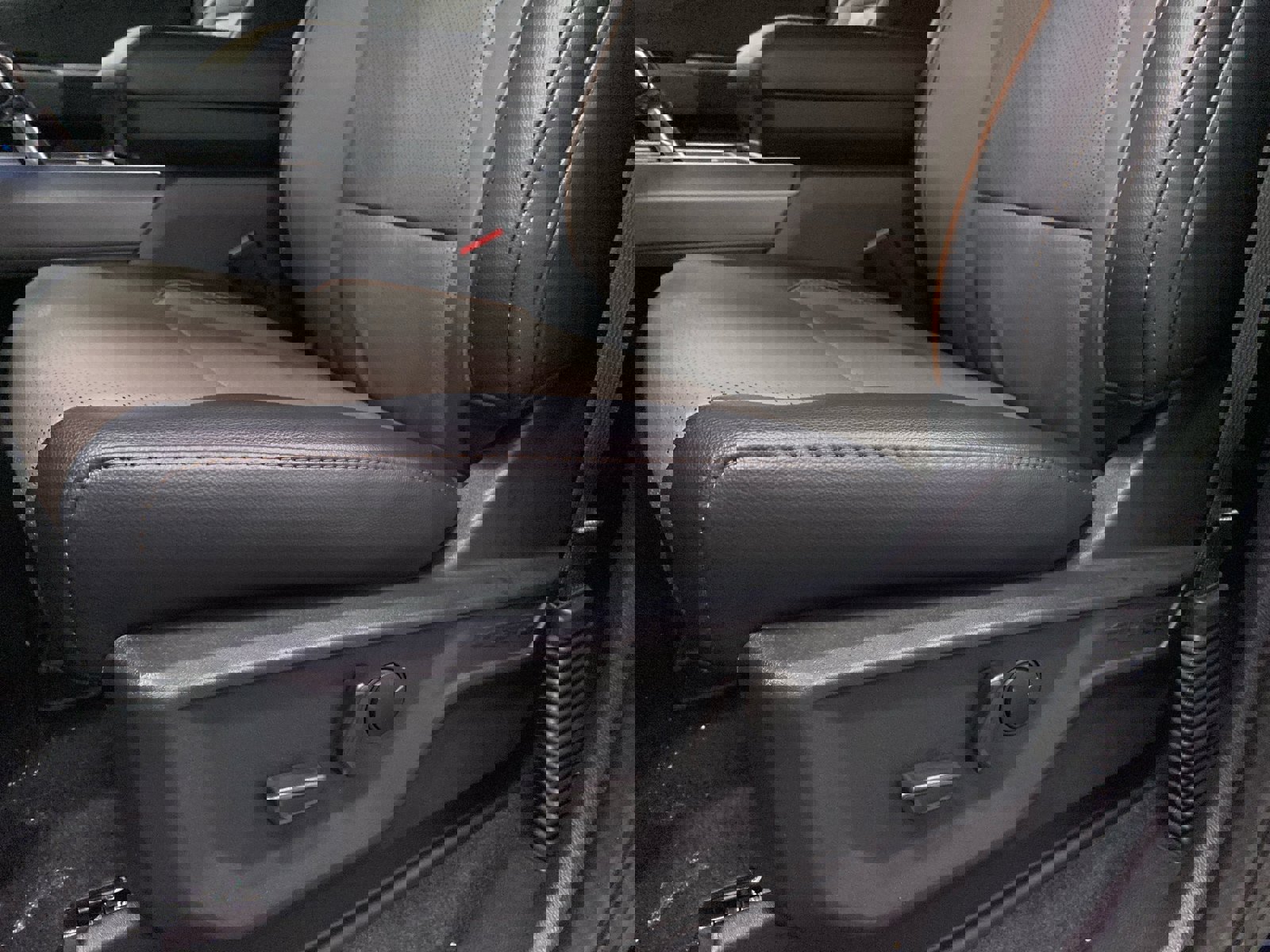 New 2026 Ford F150 Lariat w/ Equipment Group 501A Mid image 45