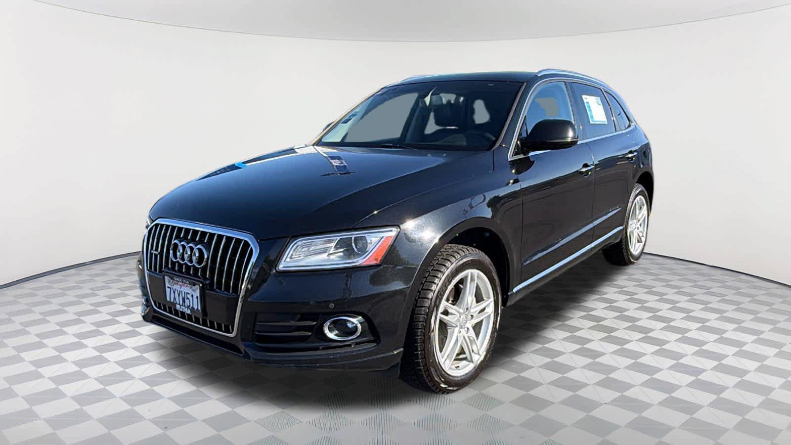 Used 2017 Audi Q5 2.0T Premium Plus w/ Technology Package AWD/4WD image 1