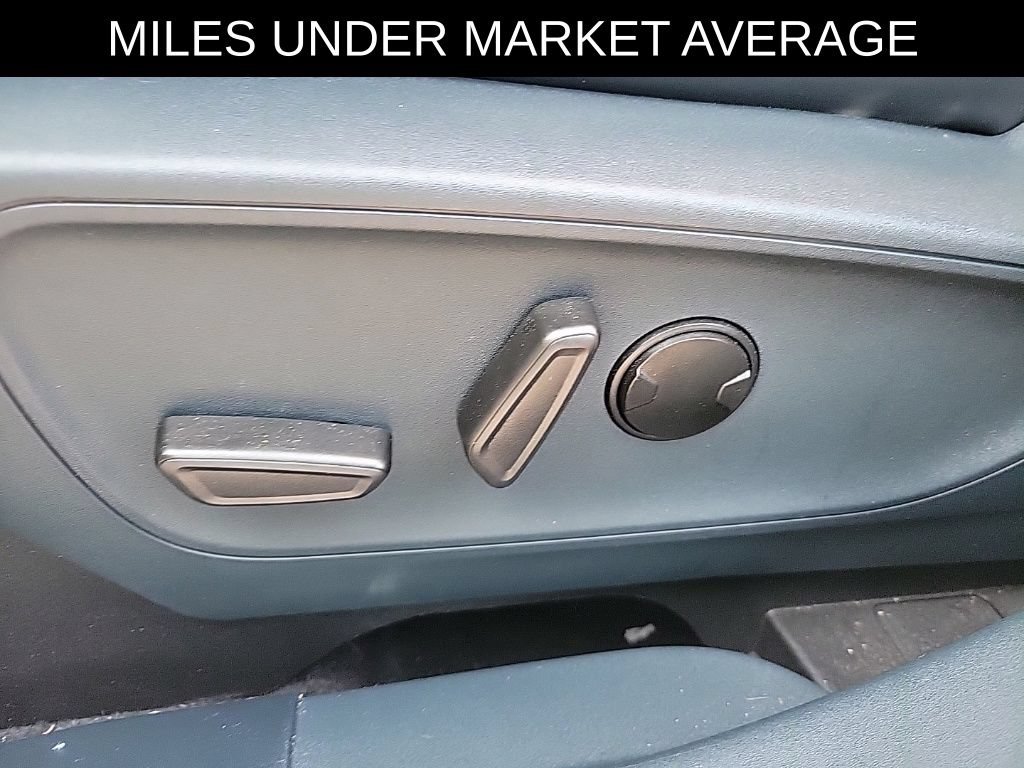 Certified 2024 Ford Maverick Lariat w/ 4K Tow Package AWD/4WD image 17