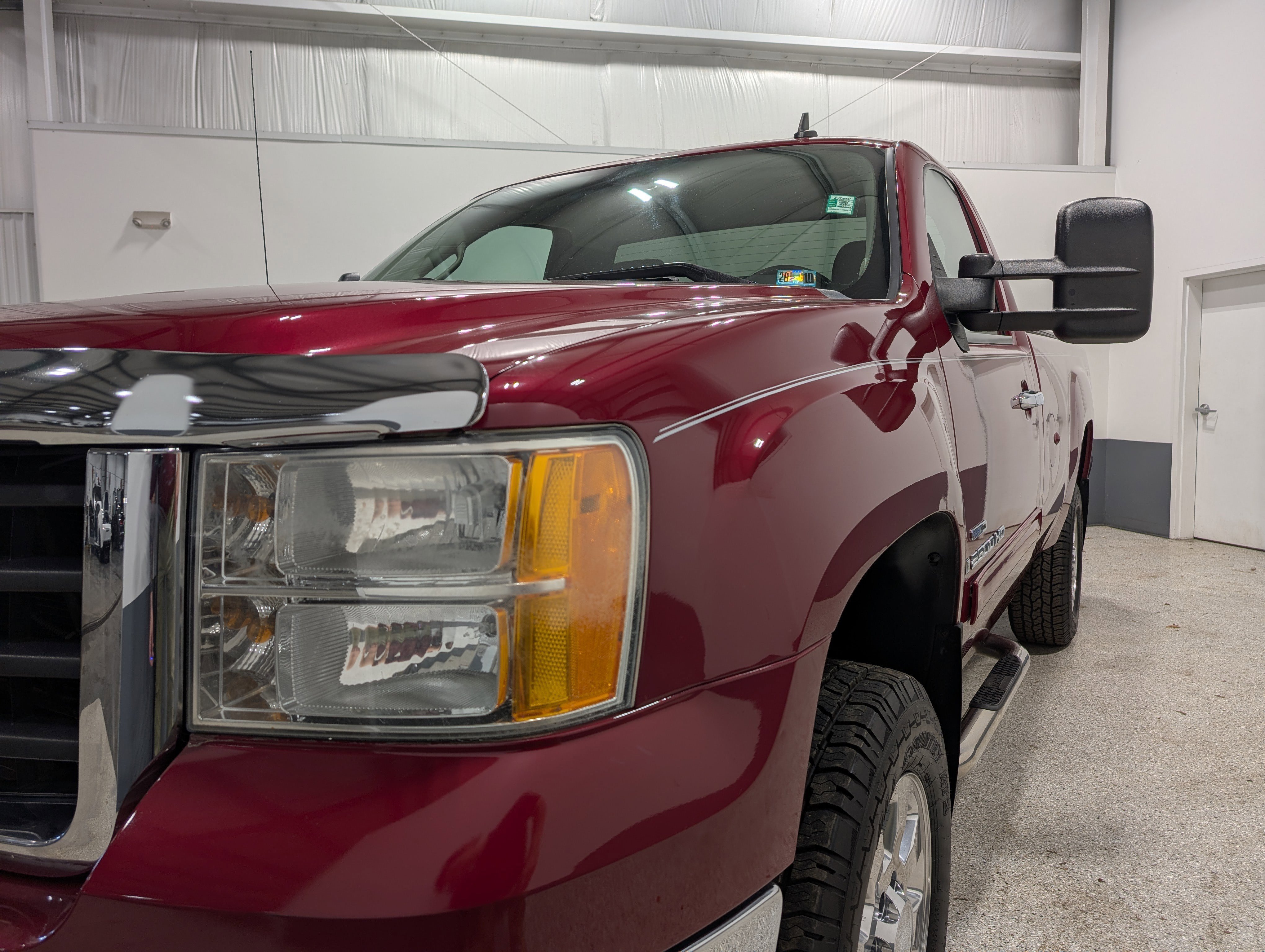 Used 2007 GMC Sierra 2500 SLE w/ Z71 Off-Road Package image 7