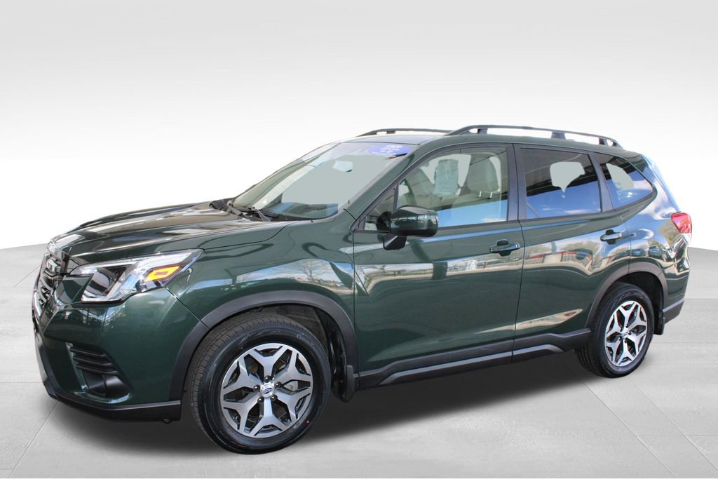 Used 2024 Subaru Forester Premium image 9