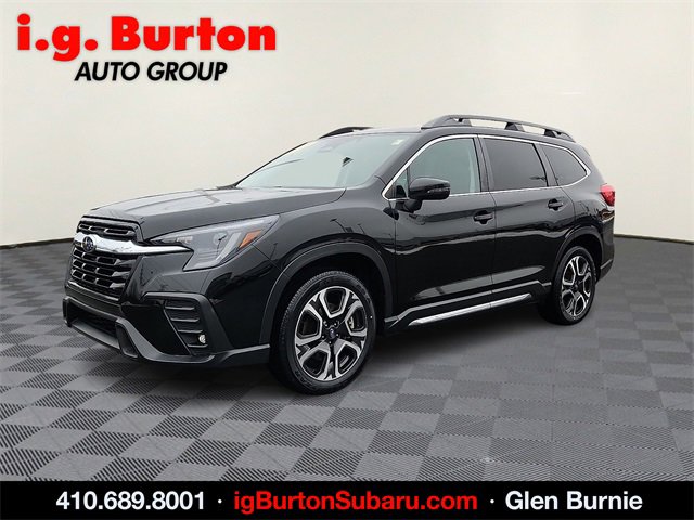Used 2023 Subaru Ascent Limited image 3