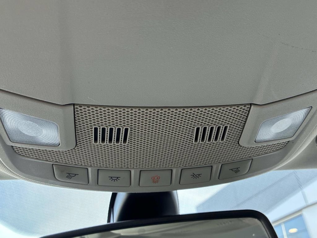 Used 2019 Ford Fusion SE image 35