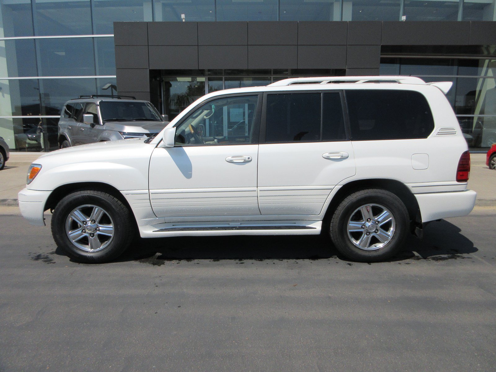 Used 2007 Lexus LX 470 4WD image 3