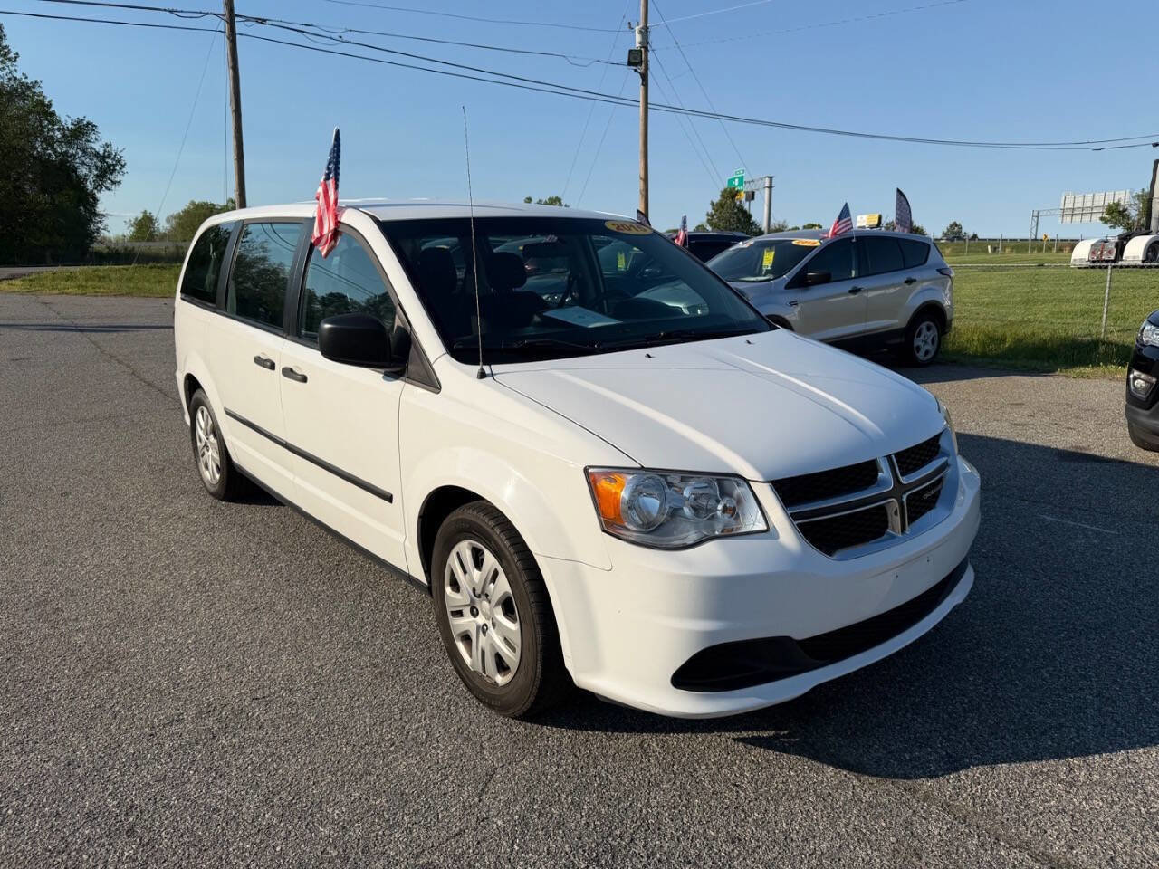 Used 2015 Dodge Grand Caravan American Value Package image 1