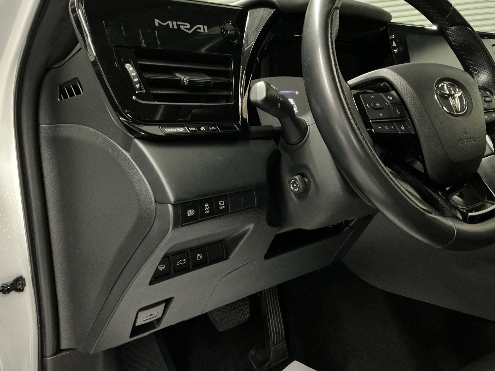 Used 2022 Toyota Mirai XLE image 17