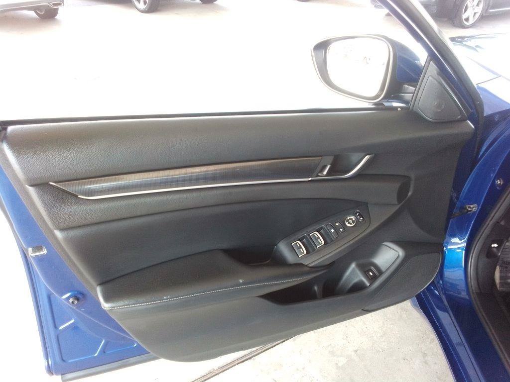 Used 2018 Honda Accord Sport image 20