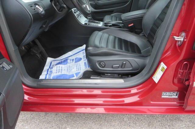Used 2014 Volkswagen CC Sport image 11