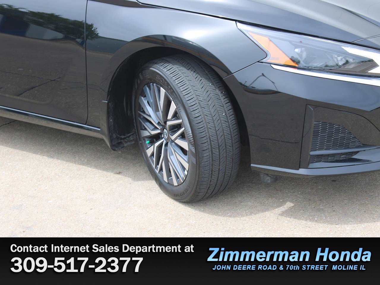 Used 2024 Nissan Altima 2.5 SV w/ SV Premium Package AWD/4WD image 21