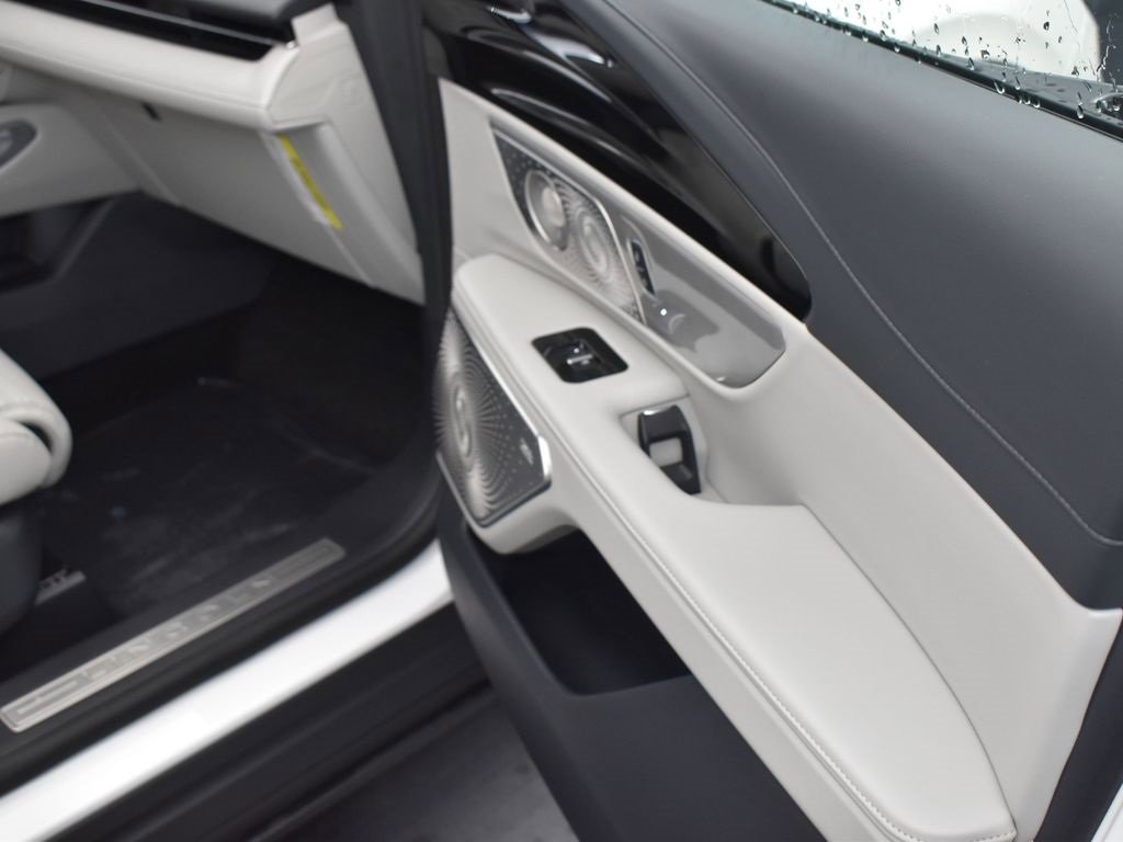 New 2026 Lincoln Nautilus Reserve image 14