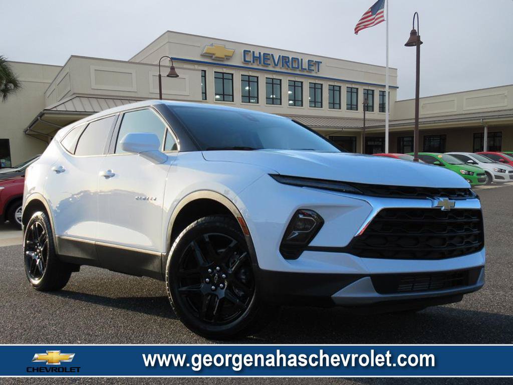 New 2025 Chevrolet Blazer LT FWD image 1