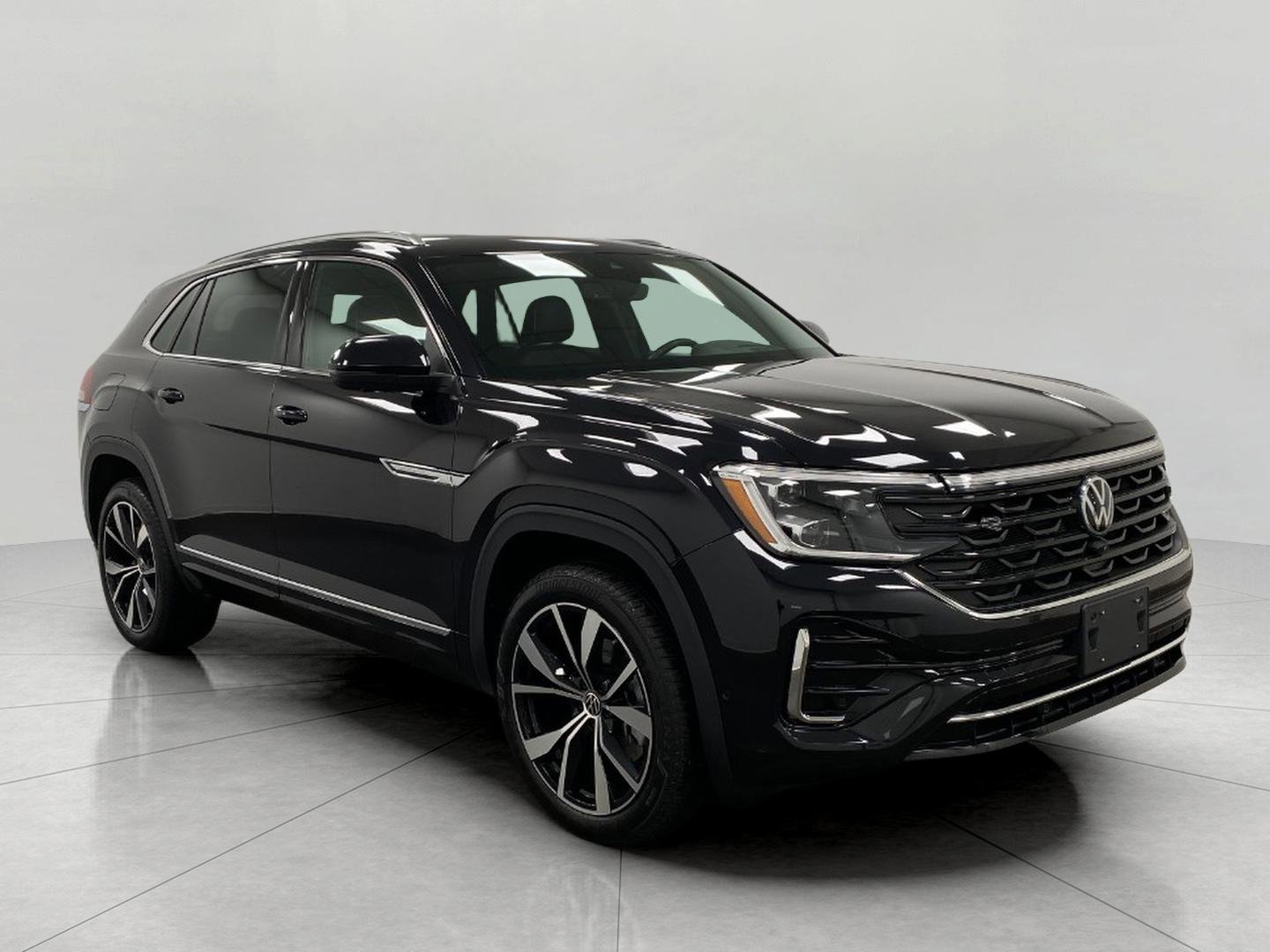 Used 2024 Volkswagen Atlas Cross Sport SEL Premium R-Line image 1