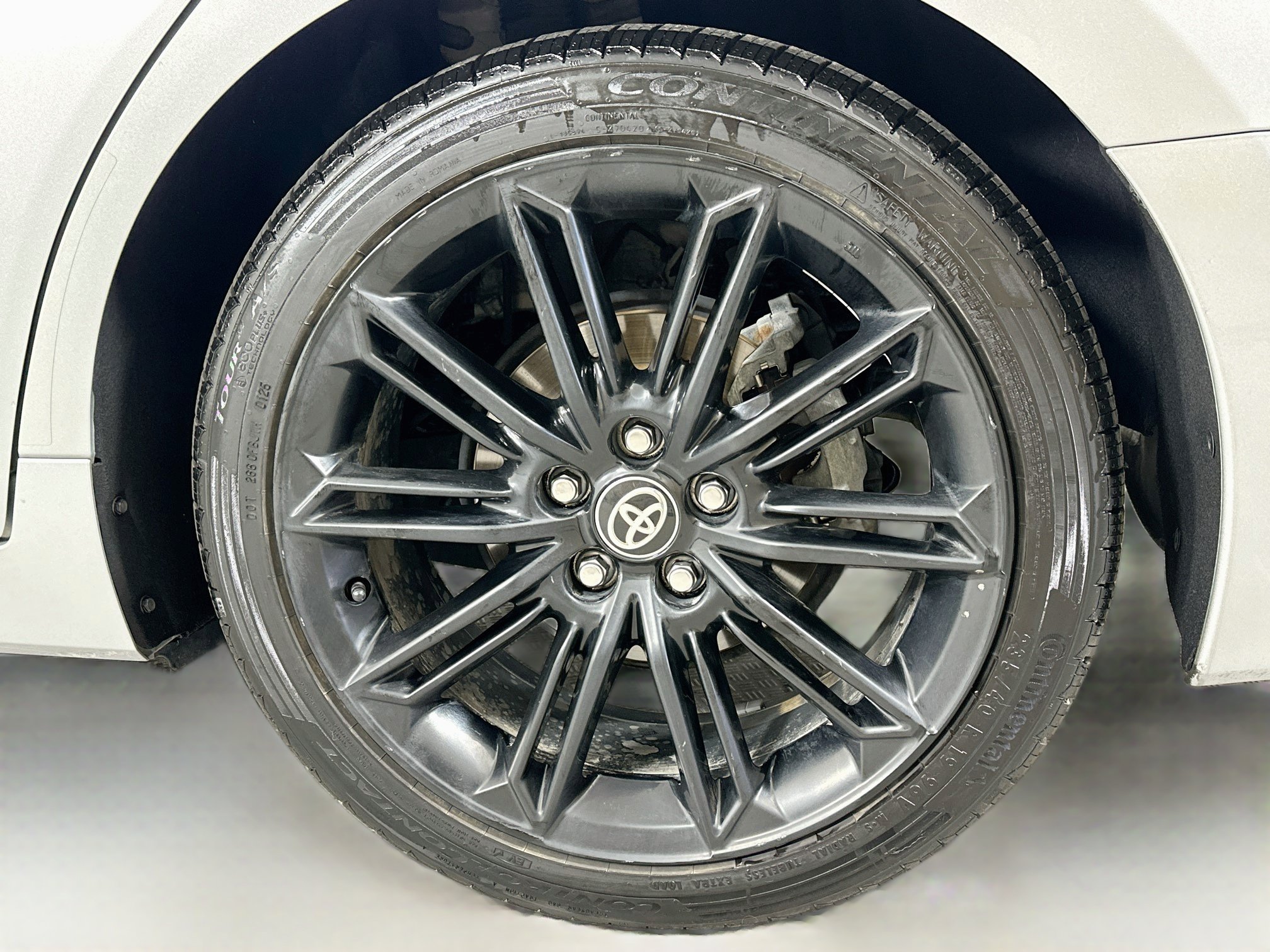 Certified 2021 Toyota Avalon XSE FWD image 31