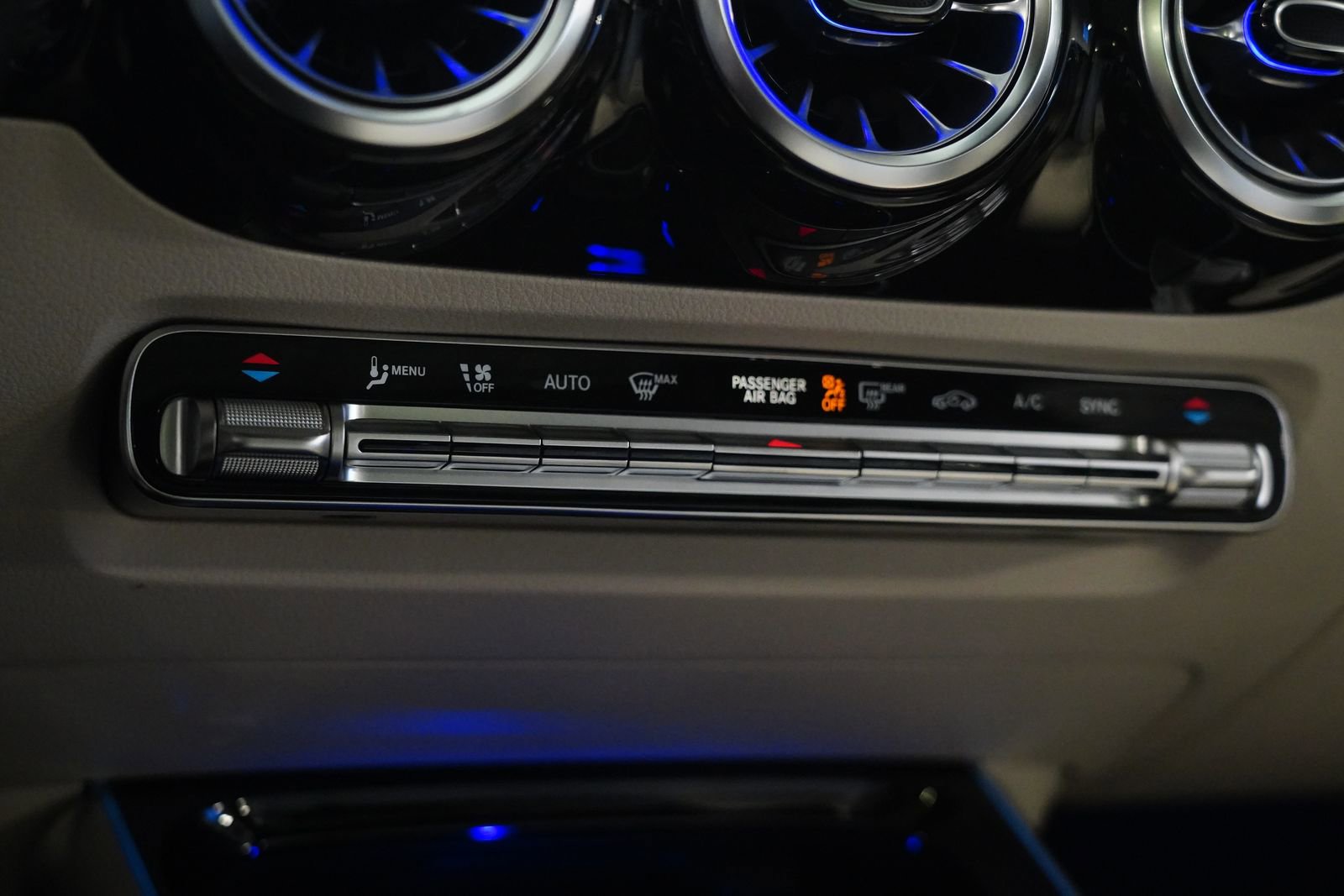 New 2026 Mercedes-Benz GLA 250 4MATIC image 27