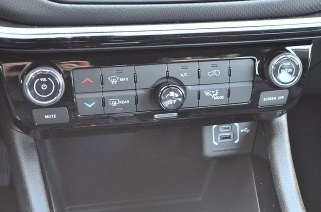 New 2026 Jeep Compass Latitude AWD/4WD image 27