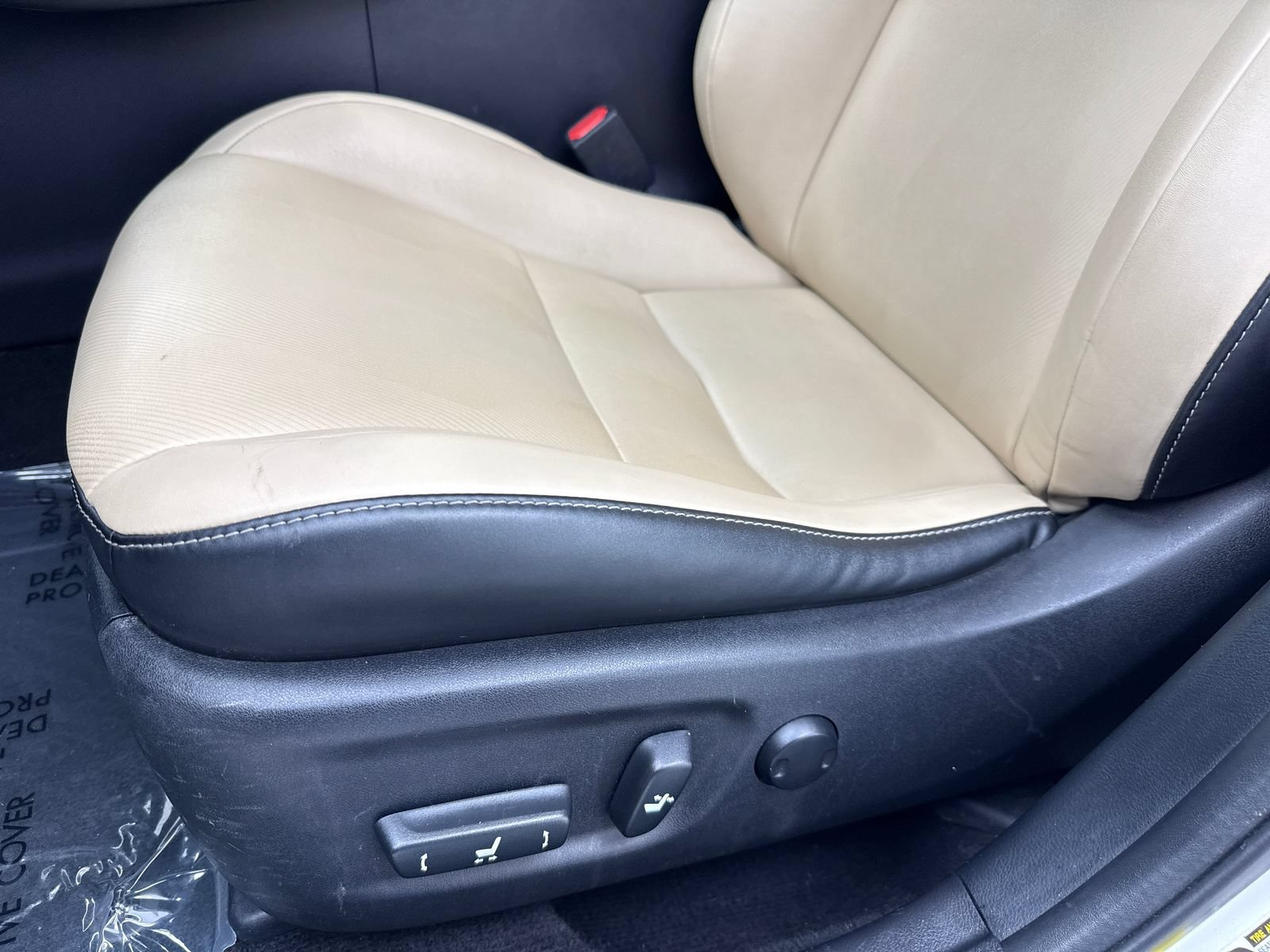 Used 2016 Lexus CT 200h w/ Accessory Package 2 FWD image 32