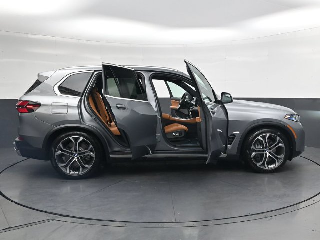New 2026 BMW X5 xDrive50e AWD/4WD image 40
