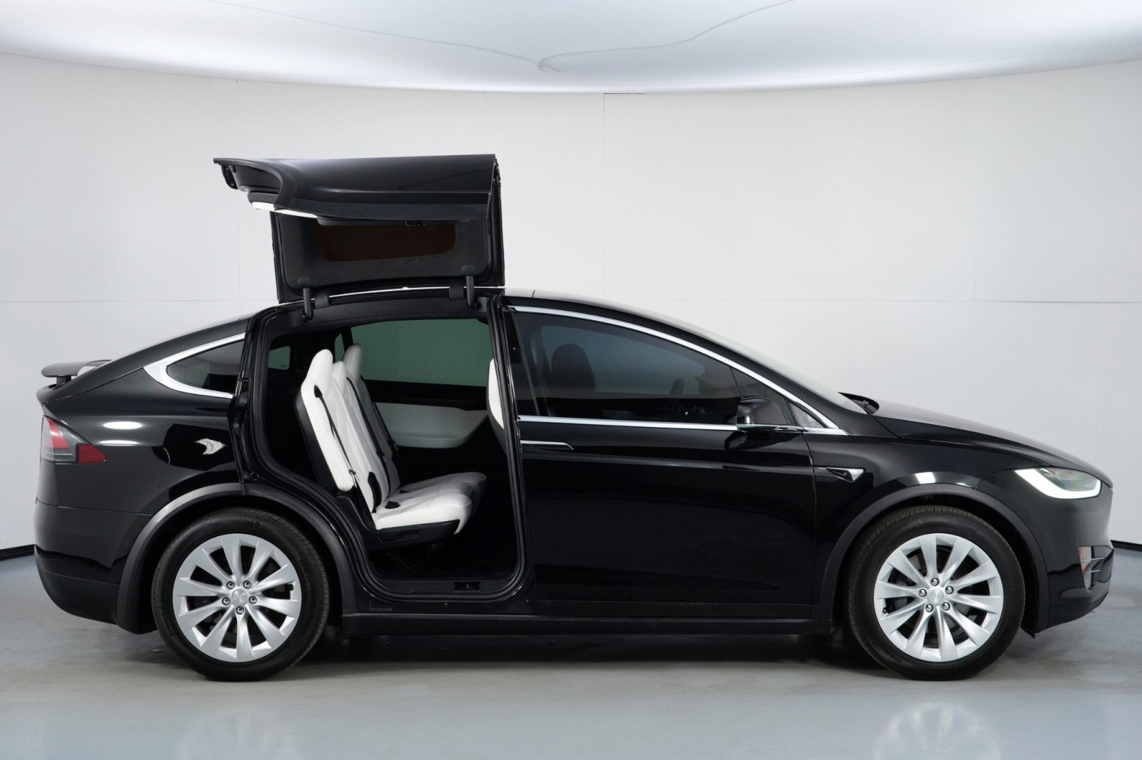 Used 2019 Tesla Model X Long Range AWD/4WD image 45