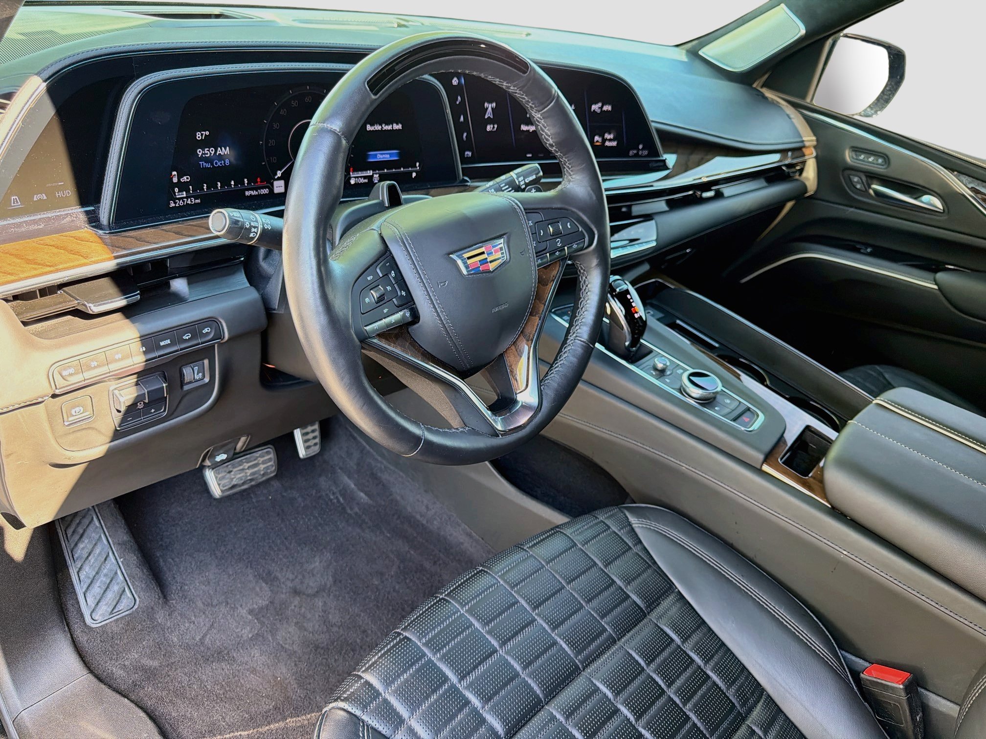 Certified 2023 Cadillac Escalade ESV Sport Platinum w/ LPO, ONYX Package AWD/4WD image 9