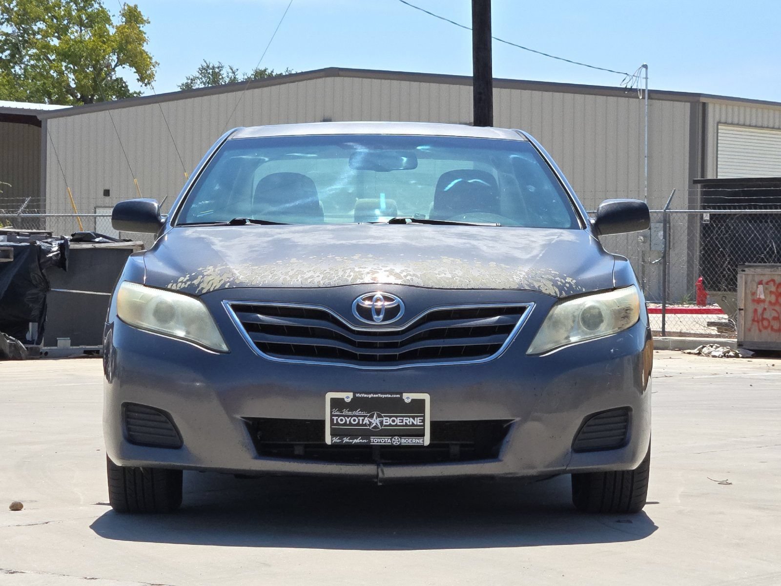 Used 2010 Toyota Camry LE FWD image 8