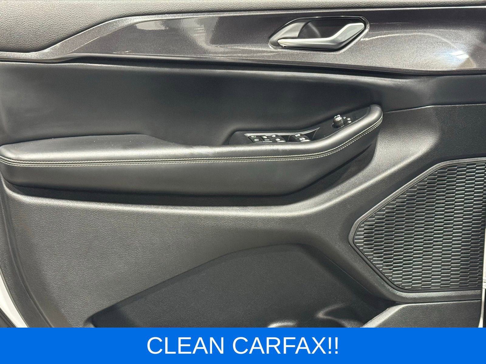 Used 2023 Jeep Grand Cherokee Altitude image 12