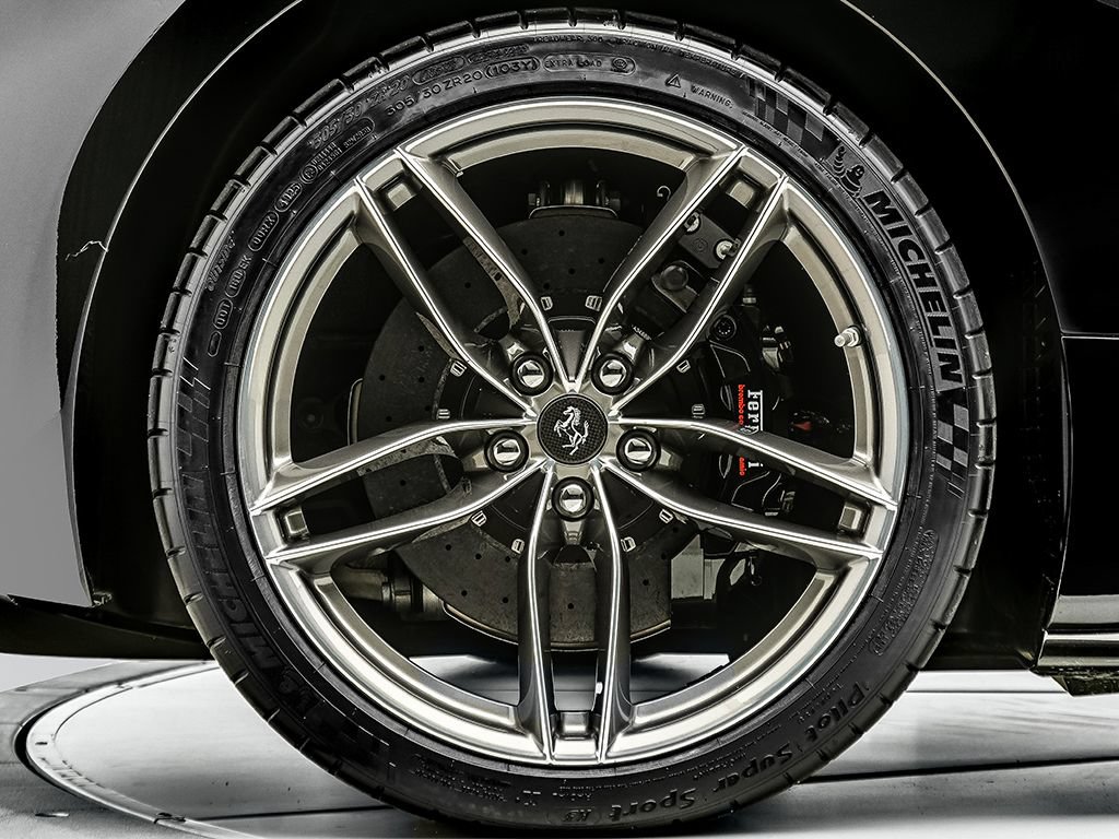 Certified 2019 Ferrari 488 Spider RWD image 33