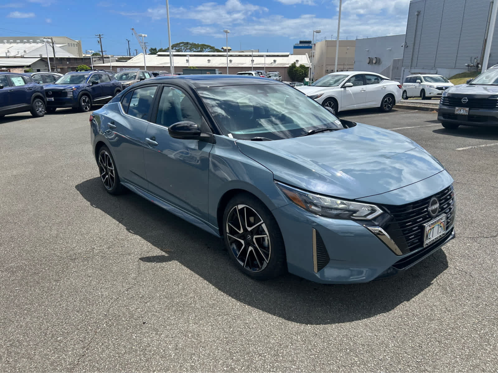 Used 2024 Nissan Sentra SR FWD image 2