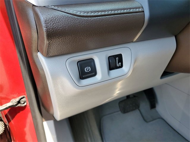 Certified 2023 GMC Acadia SLT image 17