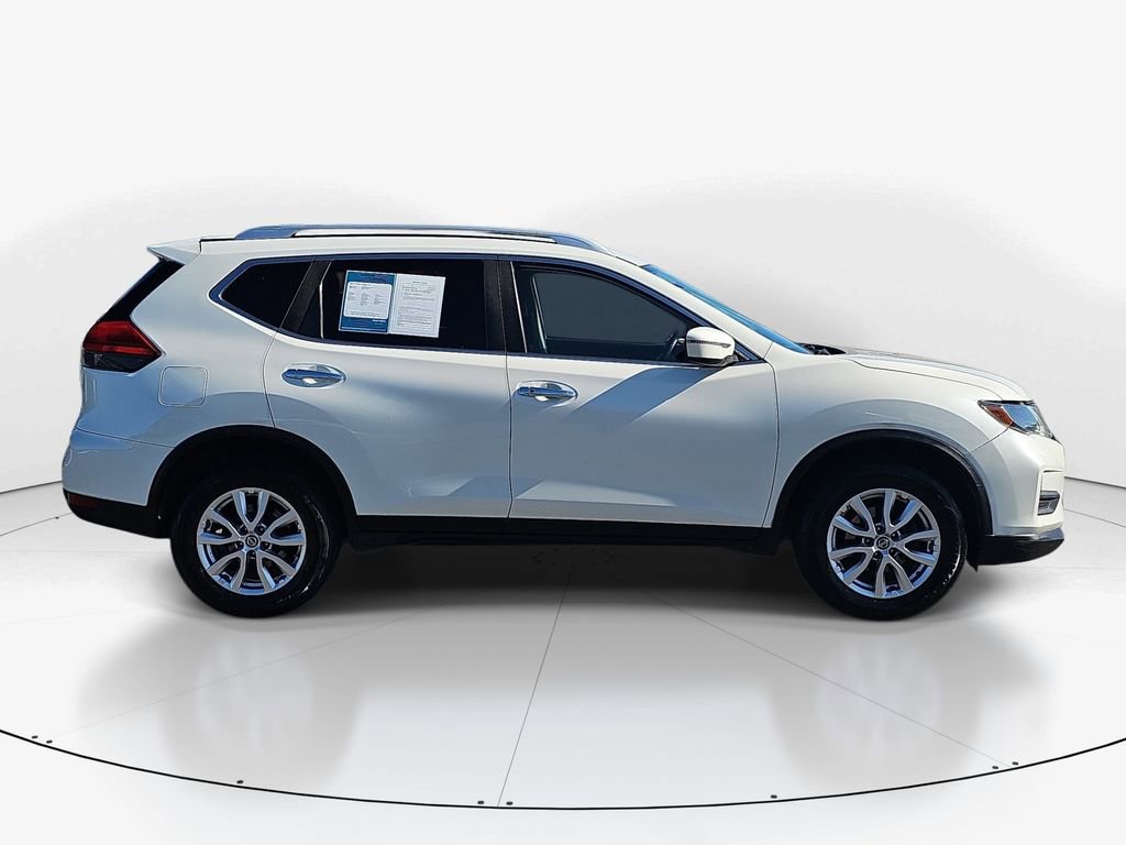 Used 2017 Nissan Rogue SV AWD/4WD image 5
