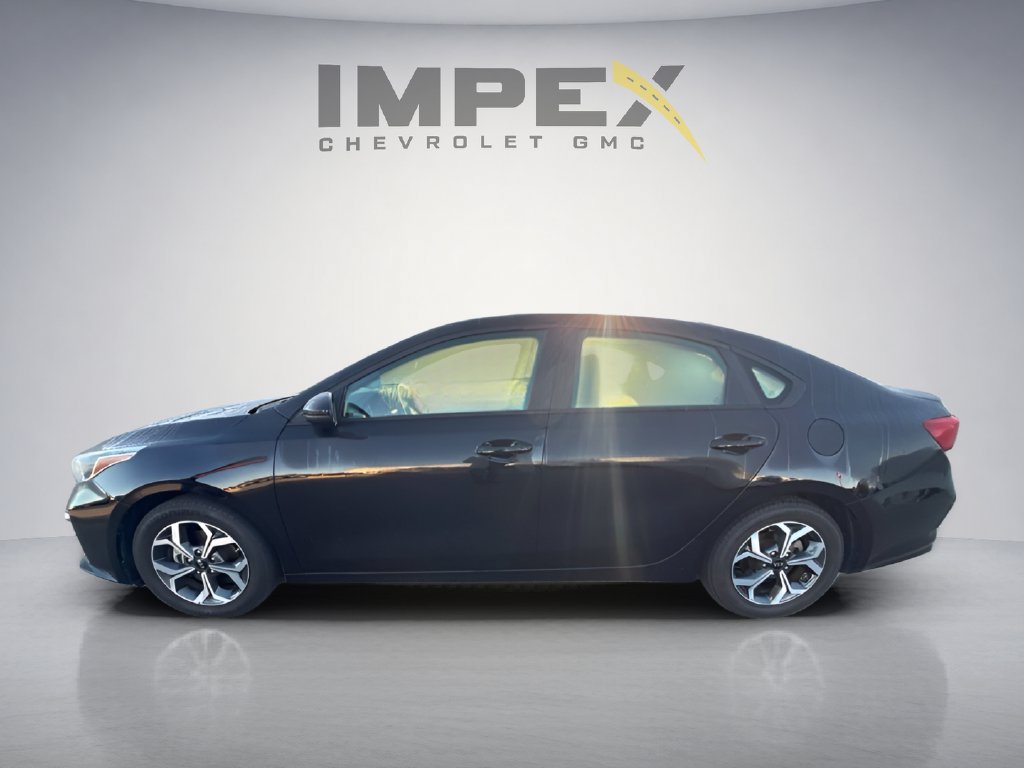 Used 2019 Kia Forte LXS FWD image 2