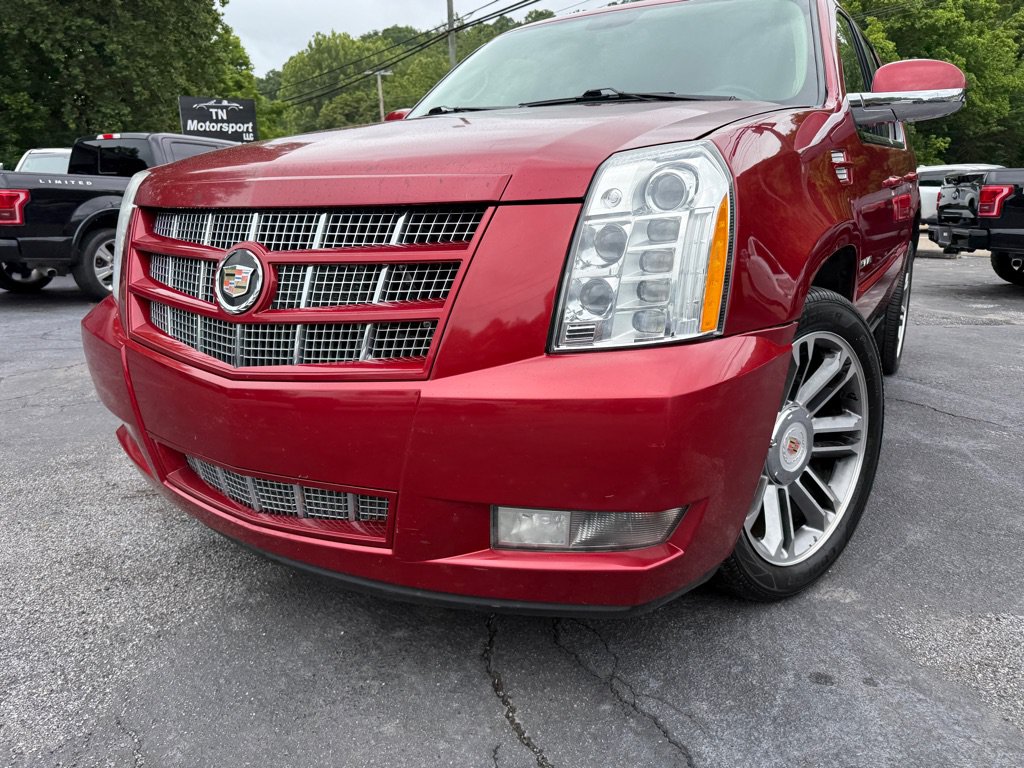 Used 2013 Cadillac Escalade Premium AWD/4WD image 16