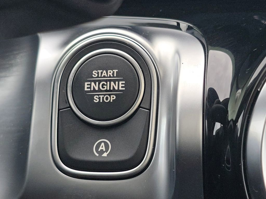 New 2026 Mercedes-Benz GLB 250 4MATIC image 38