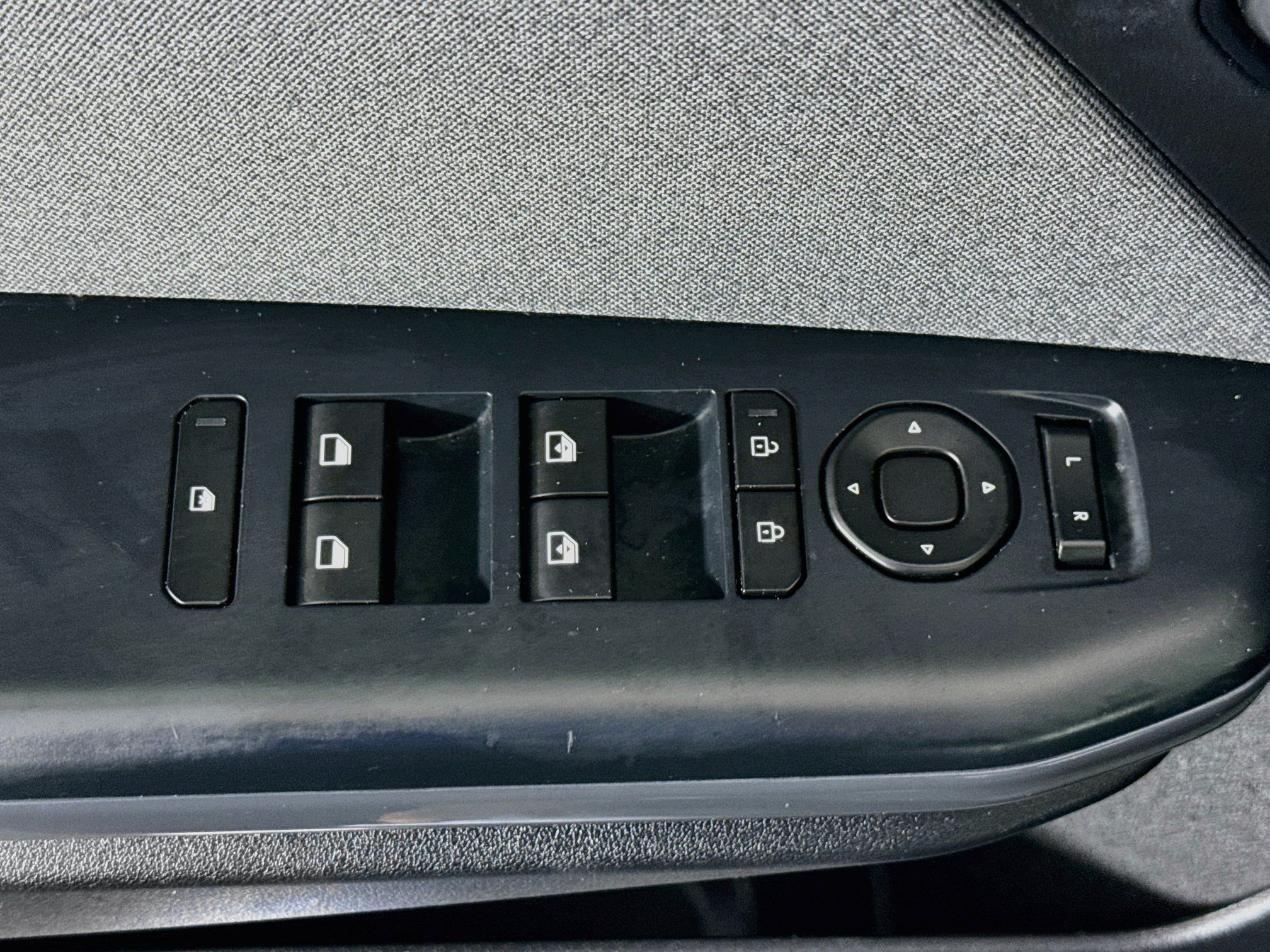 Used 2025 Kia K4 EX FWD image 24
