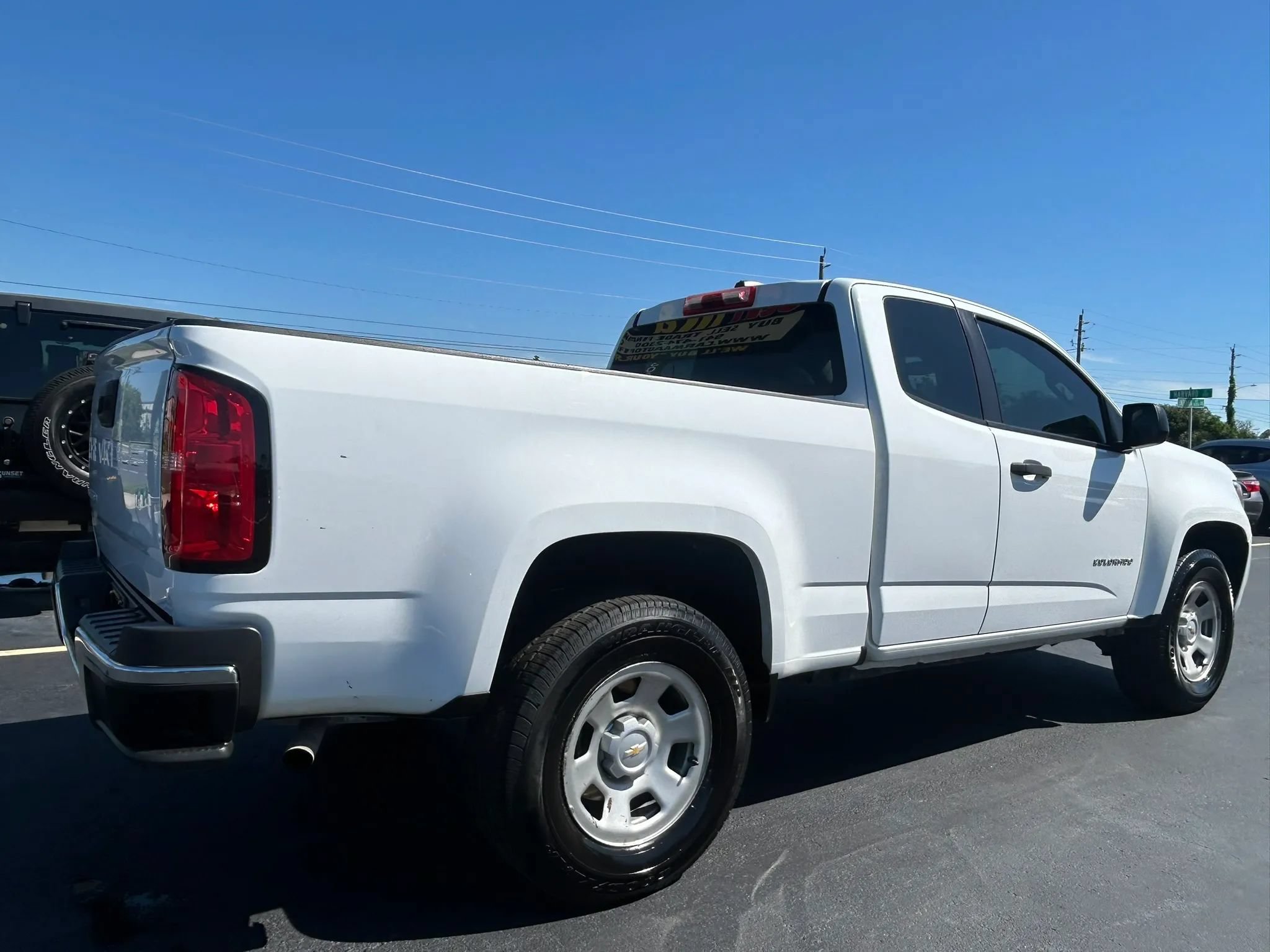 Used 2021 Chevrolet Colorado W/T w/ WT Convenience Package RWD image 3