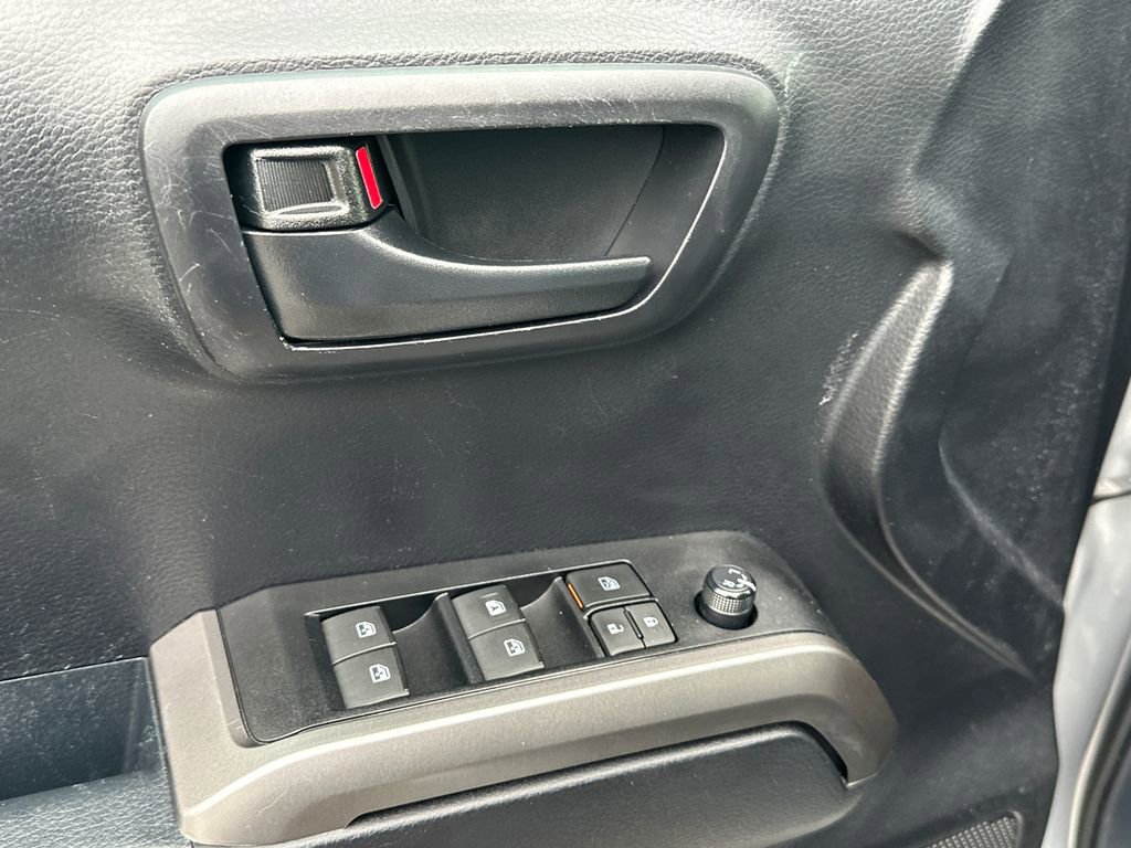 Used 2021 Toyota Tacoma SR5 image 16