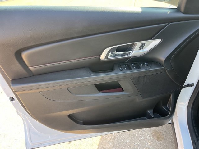 Used 2017 GMC Terrain SLE image 11