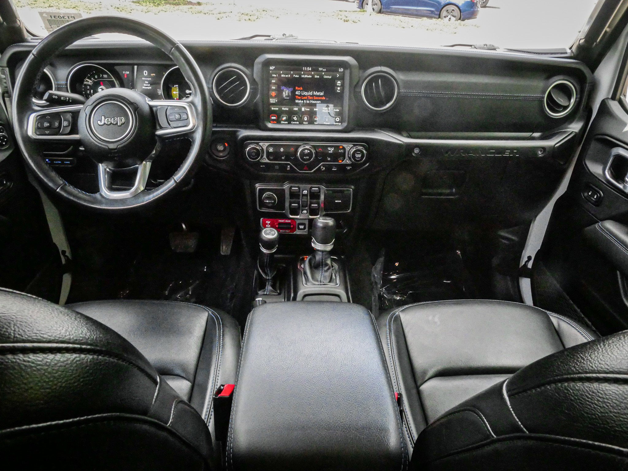 Used 2022 Jeep Wrangler Unlimited Rubicon 4xe w/ Cold Weather Group AWD/4WD image 27