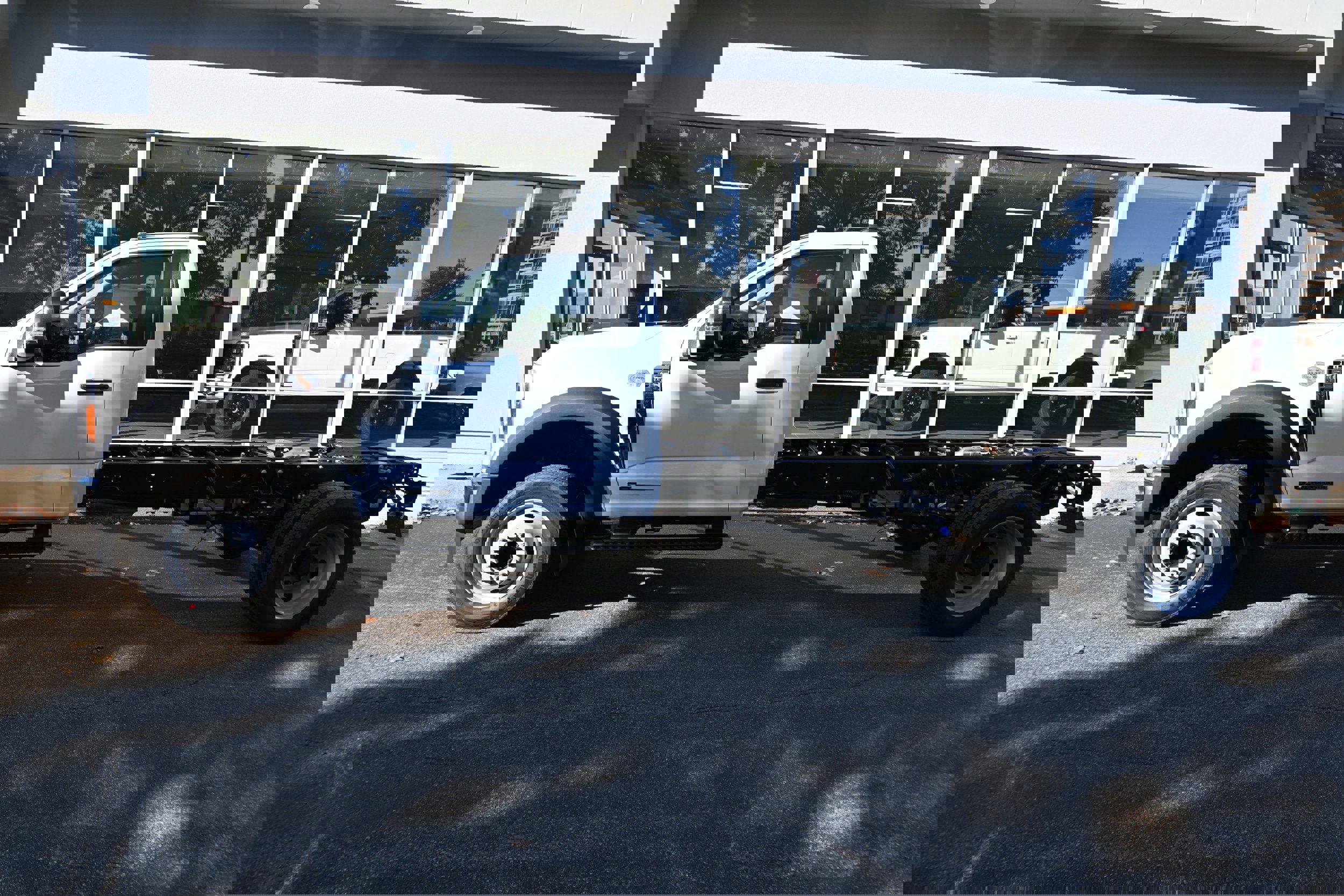 New 2026 Ford F550 2WD Regular Cab Super Duty image 3