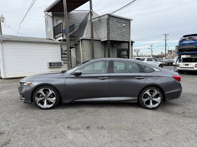 Used 2018 Honda Accord Touring image 7